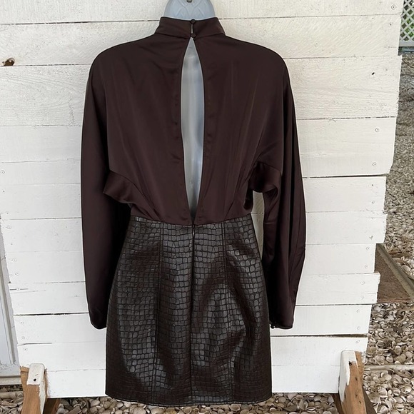 ASOS Faux Crocodile Dress Size 2 NWT - Picture 3 of 13